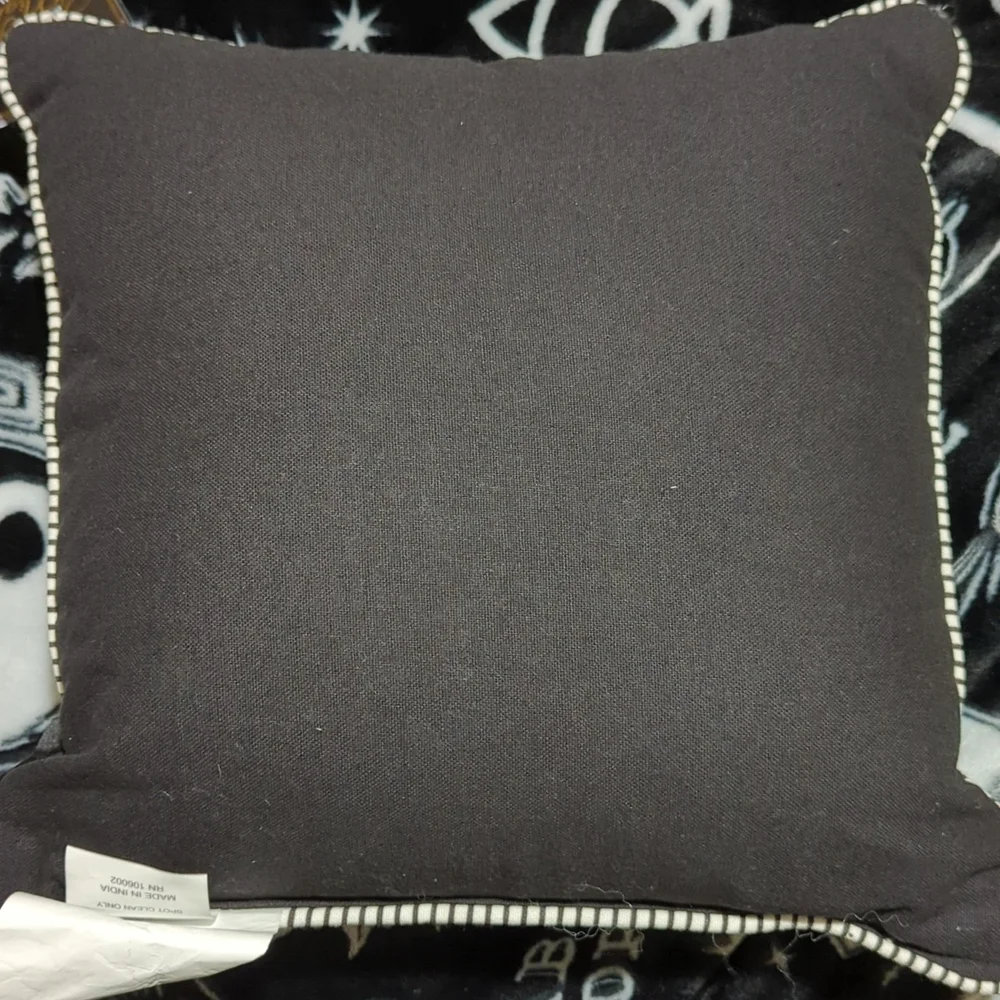 NWT~Ghost 12x12 pillow Halloween